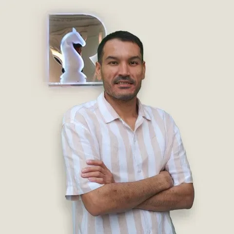 Tachmyrat Suvhanov